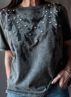 Remera washed stars strass - comprar online