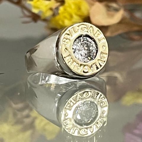 ANILLO SELLO PLATA Y ORO ESTILO BVG, CON CUBIC CHICO BG50