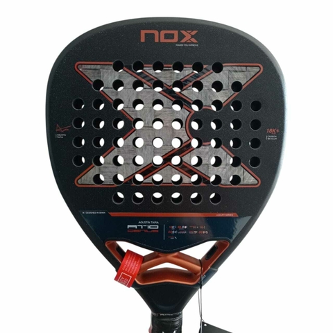 Paleta Padel Paddle Nox At10 Genius Attack 18k Tapia + Regalos - comprar online