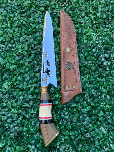 Faca Cabo em Madeira