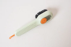 CEPILLO "TINI" CON DEPOSITO DE JABON - comprar online