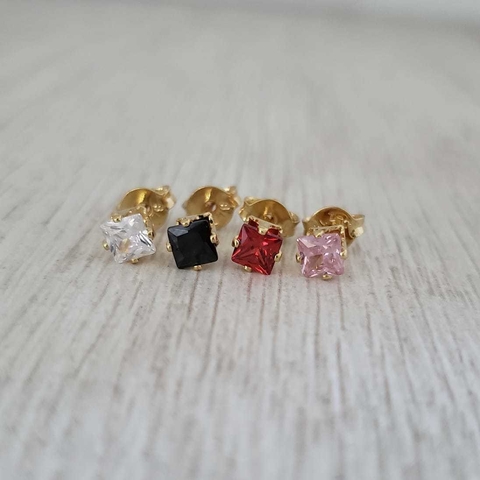 Arete Topo Circón Cuadrado