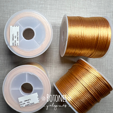 HILO DE SEDA DORADO 1 MM - ROLLO 20 MT- (COD: 3051)