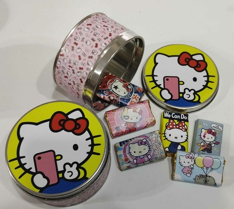 Lata con Chocolates Hello Kitty
