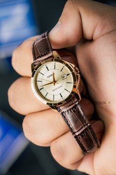 Reloj Casio LTP-V004GL-9A en internet