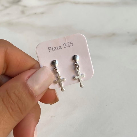 aros con colgante cruz (cod ar359)