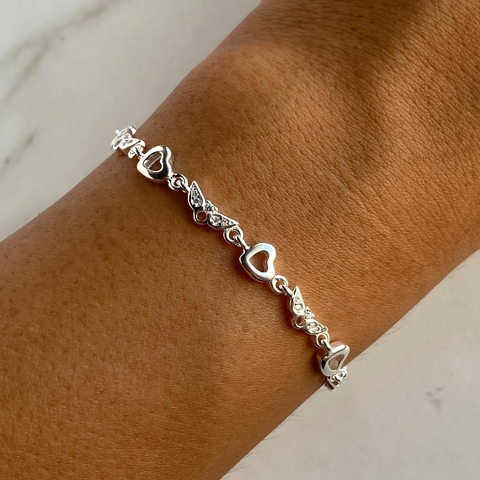 pulsera con corazones y cubics (cod p132)