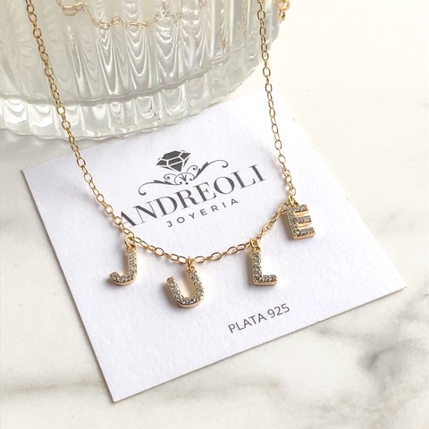 Collar con 4 iniciales con cubics de plata gold