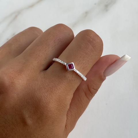 anillo con cubics (cod ar374)