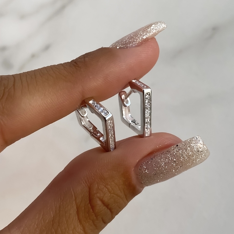 argollas forma diamante con cubics (cod 508)