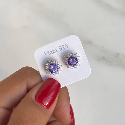 aros cubic circular violeta con cubics blancos (cod ar226)