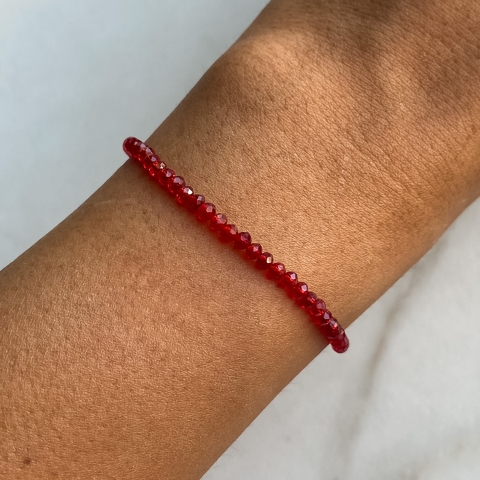 pulsera de cristal roja