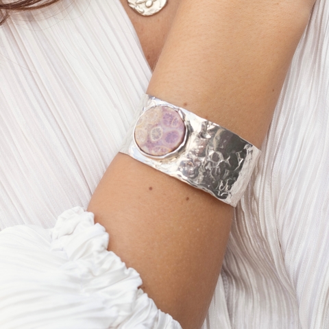 Brazalete Plata con Fossil Coral