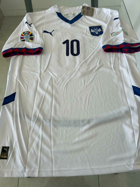 Camiseta Puma Serbia Blanca Tadic 10 2024 2025 Parches Euro