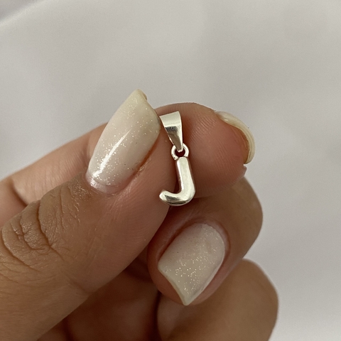 DIJE PLATA INICIAL LETRA "J" (cod 16990)