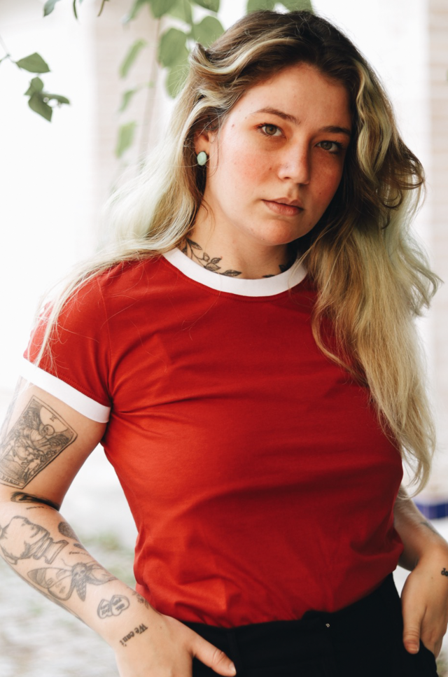 Camiseta Feminina Ringer Vermelho / Branco Camiseta Feminina Ringer Vermelho / Branco