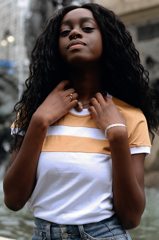 camiseta feminina ringer recorte branco e amarelo camiseta feminina ringer recorte branco e amarelo