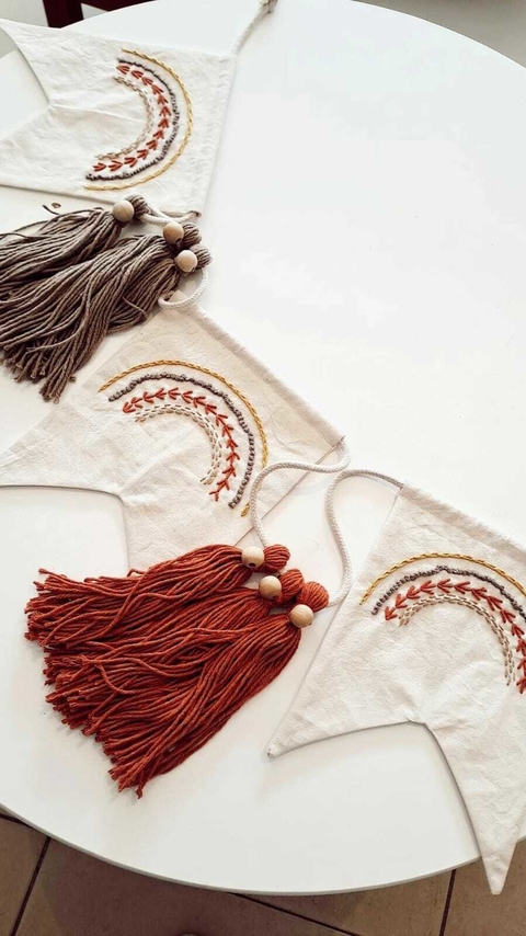 BANDERINES BORDADOS