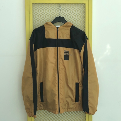Campera rompevientos Zara - Talle 13 años