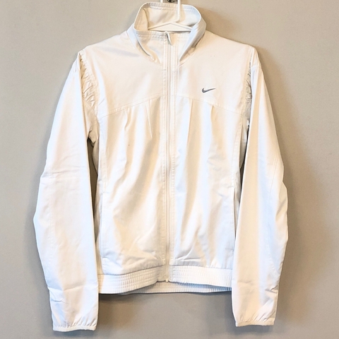 Campera liviana Nike - Talle S - SEGUNDA SELECCIÓN