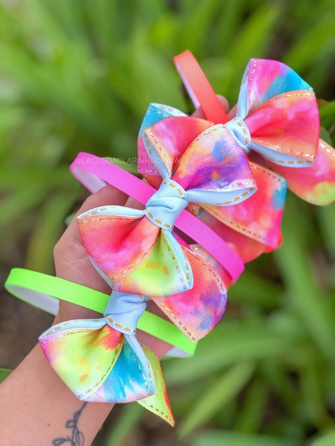 Tiara Tie Dye Neon (LIVE)