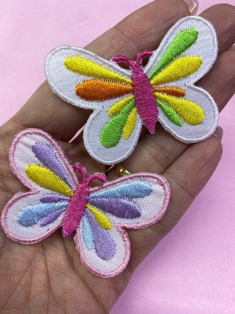 APLIQUES PATCHES BORBOLETA BORDADA COLORIDA 5,5 CM ( 1 UNIDADE )