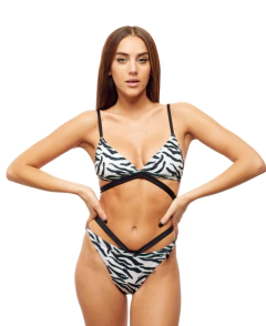 LESS KYLIE ZEBRA en internet