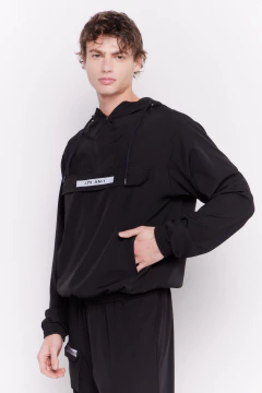 BUZO MILO CARGO BLACK en internet