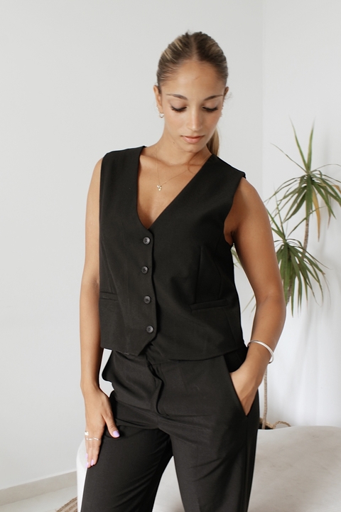 CHALECO FEZI NEGRO - SIN CAMBIO - comprar online