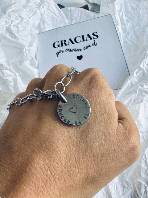 Pulsera EDUCAR ES EL CAMINO AC