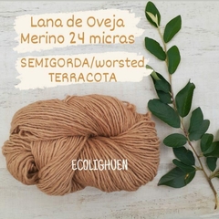 LANA Oveja MERINO SEMIGORDA 24 micras TINTES NATURALES -100grs