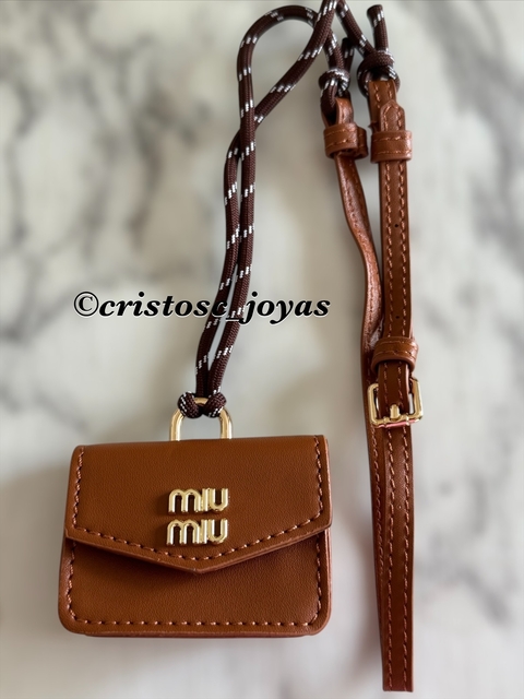 Cordón con Cartera 03