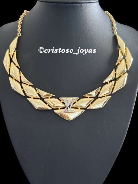 Collar amber