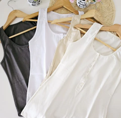 MUSCULOSA GINA BOTONES