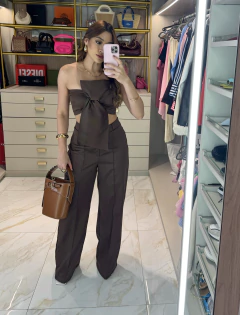 Cropped Chloe - Marrom na internet