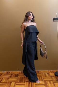 Blusa Jordana - Preto na internet