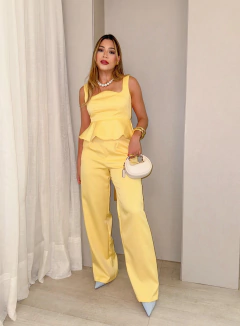 Calça Nina Alfaiataria - Amarelo Manteiga