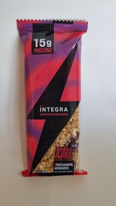 Barrita Integra proteica pasta de mani y arándanos