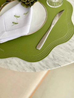 Lugar Americano Lórum Impermeável Dupla Face | Verde Oliva e Creme na internet