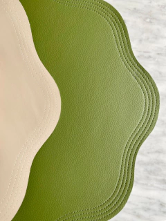 Lugar Americano Lórum Impermeável Dupla Face | Verde Oliva e Creme - loja online