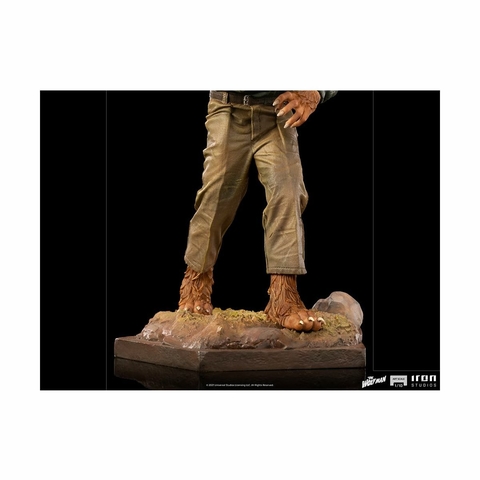 The Wolf Man (VERSÃO REGULAR) - 1/10 Art Scale - Universal Monsters - Iron Studios