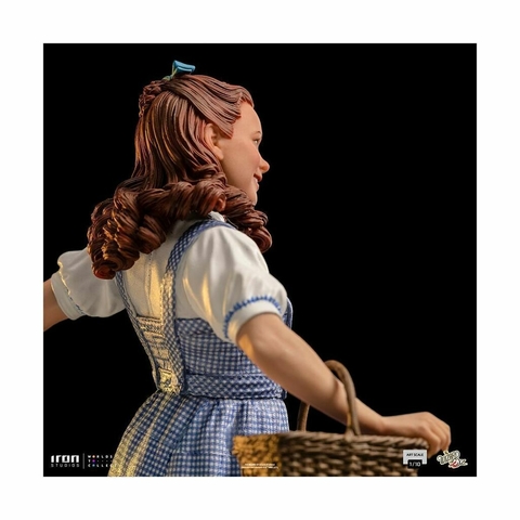 Dorothy (VERSÃO REGULAR) - 1/10 Art Scale - Wizard of Oz (1939) - Iron Studios