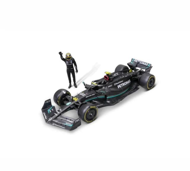 Mercedes AMG W14 Com Boneco George Russel 1/24 Bburago Race 28037