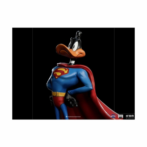 Daffy Duck Superman - 1/10 Art Scale - Space Jam: A New Legacy - Iron Studios