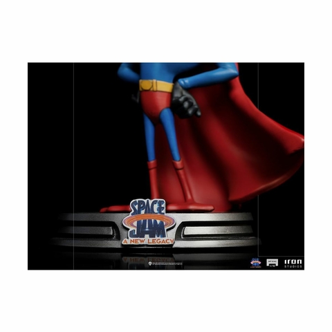 Daffy Duck Superman - 1/10 Art Scale - Space Jam: A New Legacy - Iron Studios