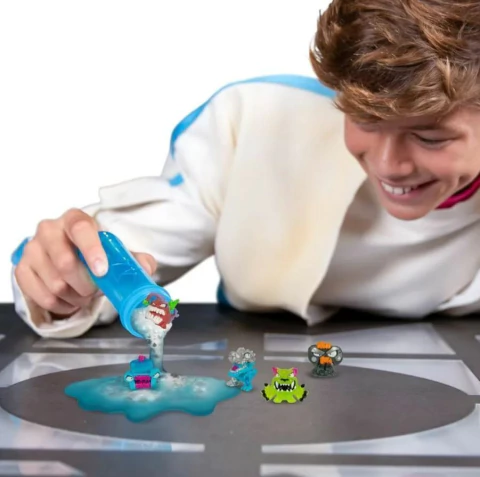 Tubo De Ensaio Com 5 Mini Bonecos Swarms Mrbeast Lab 4738