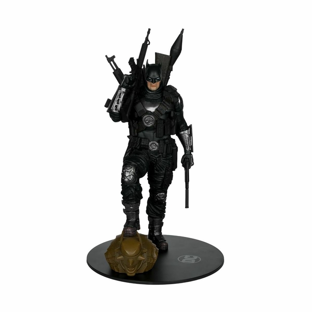 The Grim Knight Gold Label 1/6 Scale DC Comics McFarlane