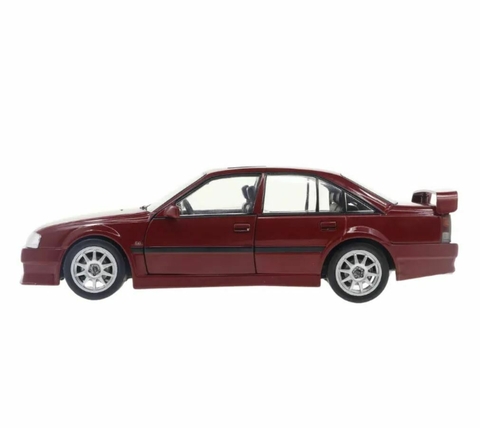 Miniatura Chevrolet Omega CD Bordo 1991 1:24 Califórnia Toys Classics