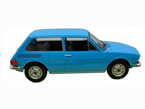 Miniatura Brasília Azul Clara 1976 Vw 1:24 Califórnia Toys Classics