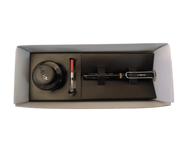 Kit Especial Lamy Safari Tinteiro + Arnaldo Antunes (Coleção Especial 2021)